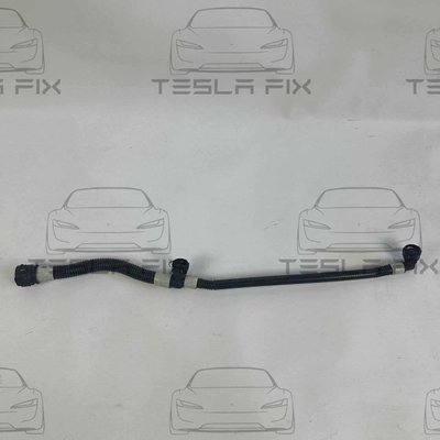 Патрубок системи охолодження Tesla Model 3 1077576-00-E Б/У 1077576-00-E фото